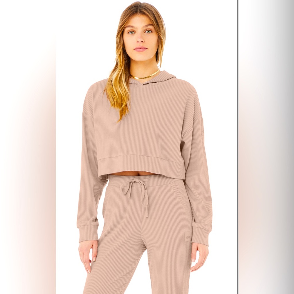 Alo Yoga dusty rose sweat set